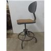Image 9 : Antique Drafting Swivel Stool, Made in Canada