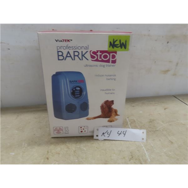New Ultrasonic Bark-Stopping Dog Trainer