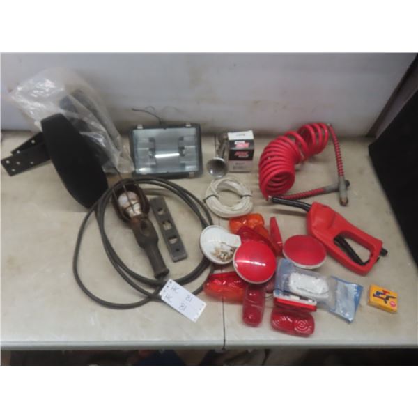 Miscellaneous Automotive Lot Including Trailer Lenses, Trouble Light and More
