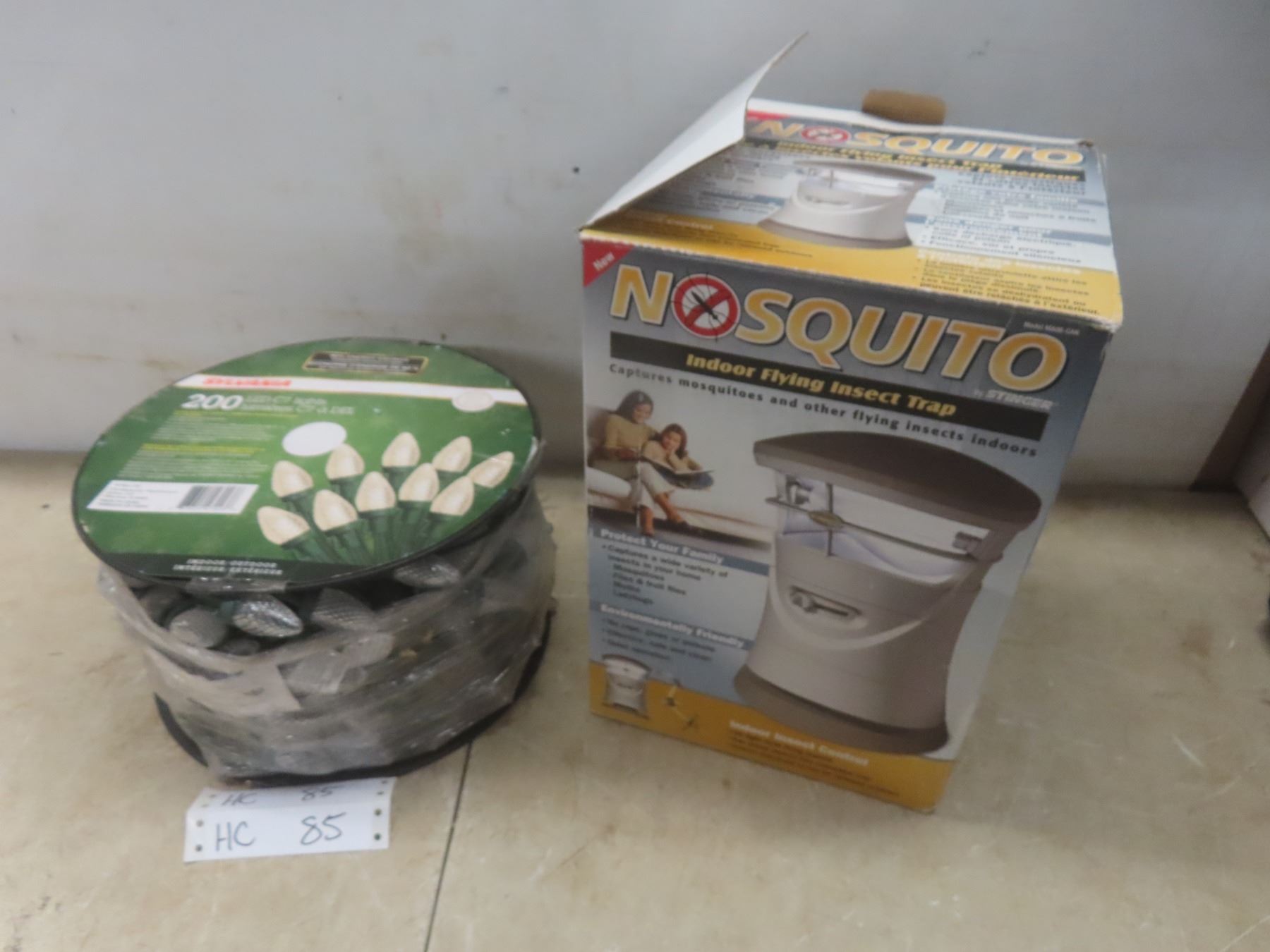 Spoolbug Indoor Bug Trap Plus Spool of Christmas Lights