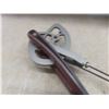 Image 3 : Red Man Bow