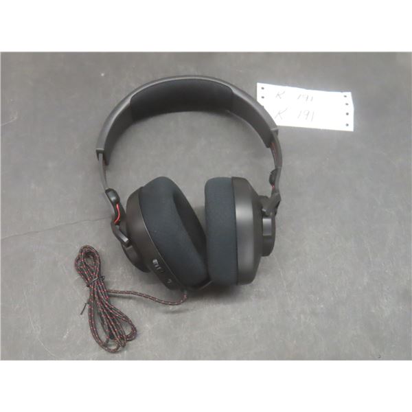 JBL Quantum 100 M2 Wired Over-Ear Gaming Headset in Black, Tested and Working