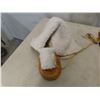 Image 5 : Mukluks With Beading, Size 10 3/4