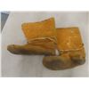 Image 6 : Mukluks With Beading, Size 10 3/4