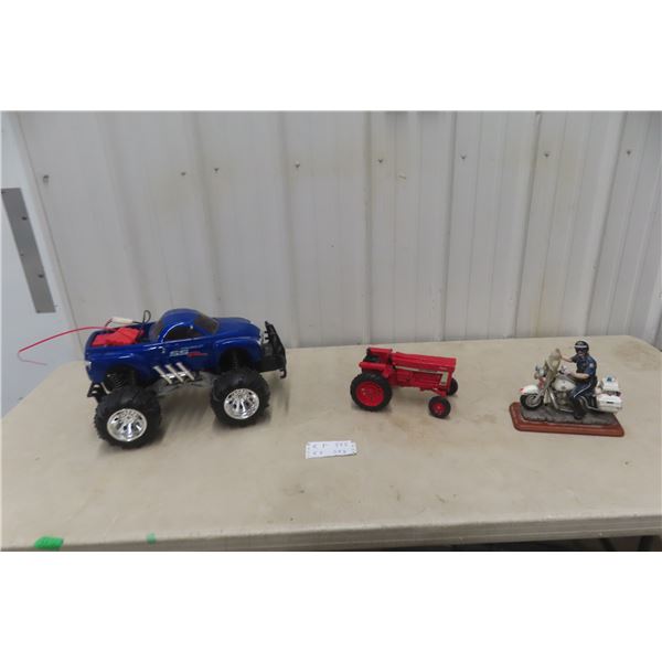RC Chevy SSR Truck, IH 966 Tractor, Police Motorcycle Figure