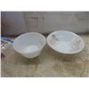 Image 8 : Twenty-Two Piece Federal Glass Golden Glory Pattern Milk Glass Set