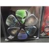 Image 5 : New Twenty-Four Packs of Skull-Related Guitar Picks With Display