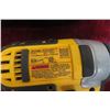 Image 4 : DeWalt 20V 1/2" Impact Driver DCF880 + 1/4" Impact Driver DCF 885 +
