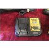 Image 8 : DeWalt 20V 1/2" Impact Driver DCF880 + 1/4" Impact Driver DCF 885 +
