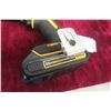 Image 3 : DeWalt 20V 1/4" Impact Driver DCF885 + 1/2" Impact DCD777 +