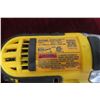 Image 3 : DeWalt 20V Oscillating Multi-Tool, Drill, and Impact Driver Kit With 3 Batteries +