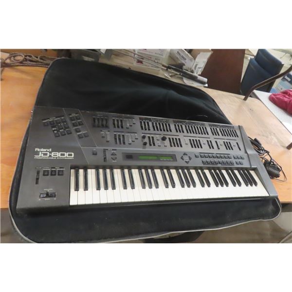 Roland JD-800 61-Key Programmable Synthesizer Keyboard With Soft Case