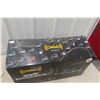 Image 5 : XM Onyx Boombox Bundle
