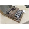 Image 4 : Underwood Manual Typewriter