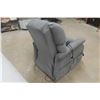 Image 6 : Golden Power Recliner
