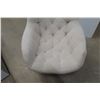 Image 3 : Swivel Living Room Chair