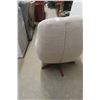 Image 6 : Swivel Living Room Chair