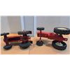 Image 4 : Two Tractors 1/16th Scale Vintage Cast Massey Style International