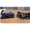 Image 5 : 2002 Ford Mustang Die Cast 1/25th Scale and Bburago 1996 Dodge Viper GTS 1/24th Die Cast