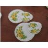 Image 3 : Fifty-Five Pieces Royal Albert Tea Rose
