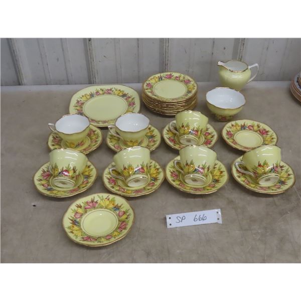 Twenty-Eight Pieces Rosina Bone China