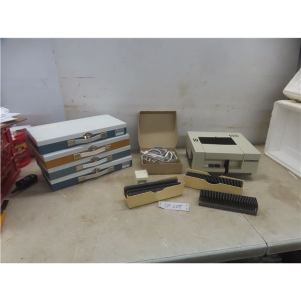 KOLUX AJ24 Slide Projector With Four Metal Slide Cases