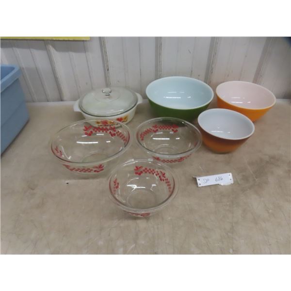 Six Pyrex Nesting Bowls and Covered Casserole Dish