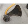 Image 9 : Ryobi Gas Weed Trimmer With Changeable Head