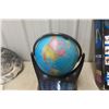 Image 3 : Oregon Globe + Tripod