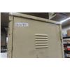 Image 4 : Metal Locker, 70" x 19" x 15"