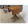 Image 4 : Antique Drop-Leaf Side Table, 30" x 26" x 22" Extended