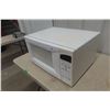 Image 2 : Gold Star Microwave