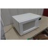 Image 3 : Gold Star Microwave