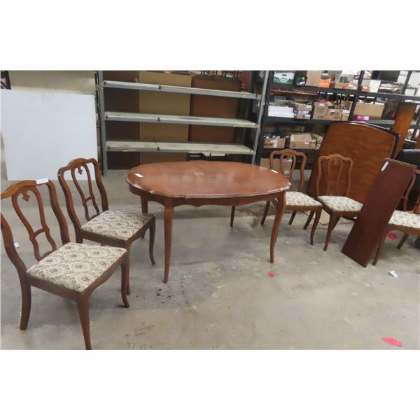 Table 30" x 52" x 40" Glass 12" with 5 Chairs