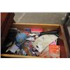 Image 7 : Singer Cabinet Electric Sewing Machine With Drawers Full of Notions