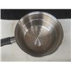 Image 13 : Sears 13-Piece Stainless Steel Cookware Set in Excellent Condition