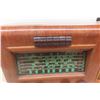 Image 2 : RCA Victor Antique Radio