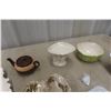 Image 4 : Turkey Tray, Carving Ware, Pyrex Plates