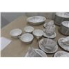 Image 10 : 95-Piece Place Set, Mayfair Pattern