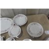 Image 4 : 95-Piece Place Set, Mayfair Pattern