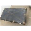 Image 3 : Trunk With Top Tray, 22" x 37" x 20"