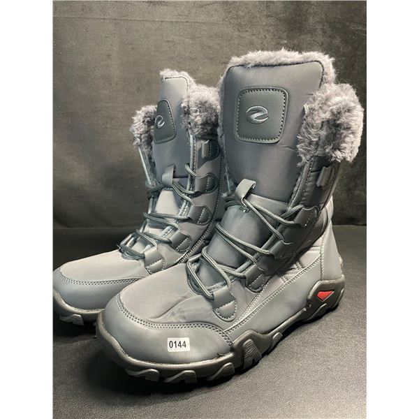 1 Pair of Waterproof/Fur-Lined Winter Boots - Size 42 EUR (Size 9 Mens) - New
