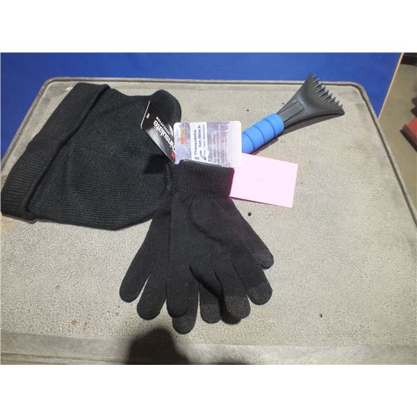 Mitts / Toque / Ice Scrapper