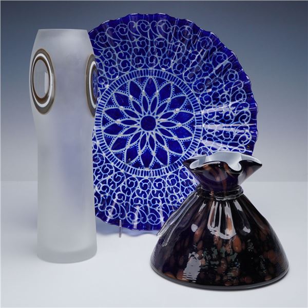 3pc Sydenstricker and Other Art Glass Vases and Plate