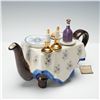 Image 2 : Tony Carter Porcelain Tea Pot, Shabbat Table