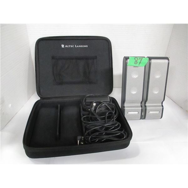 PORTABLE AUDIO SYSTEM