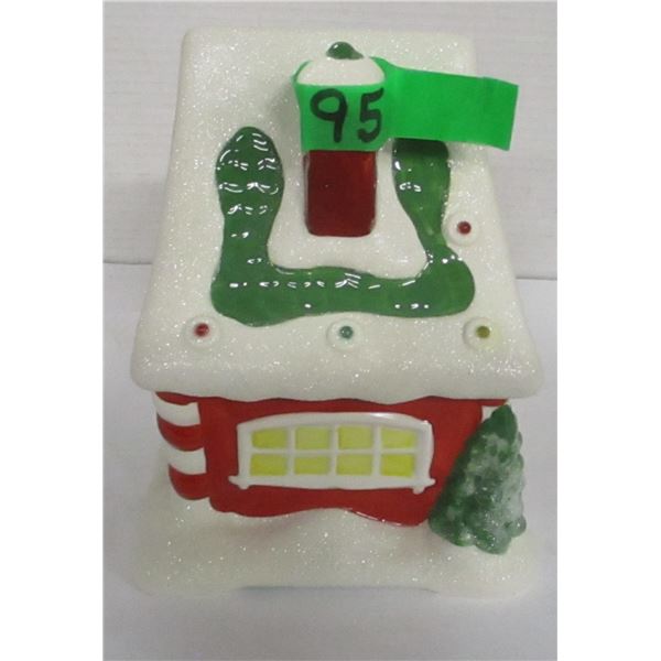 BATTERY OPERATED SANTA'S WORKSHOP