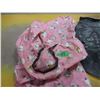 Image 2 : BOX C/W DOG CLOTHING