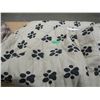 Image 5 : BOX C/W DOG CLOTHING