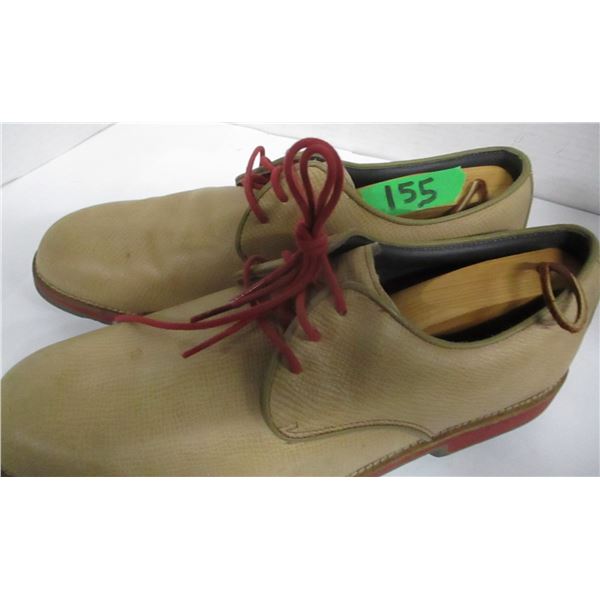 TAN COLOR GOLF SHOES (SIZE 10.5)